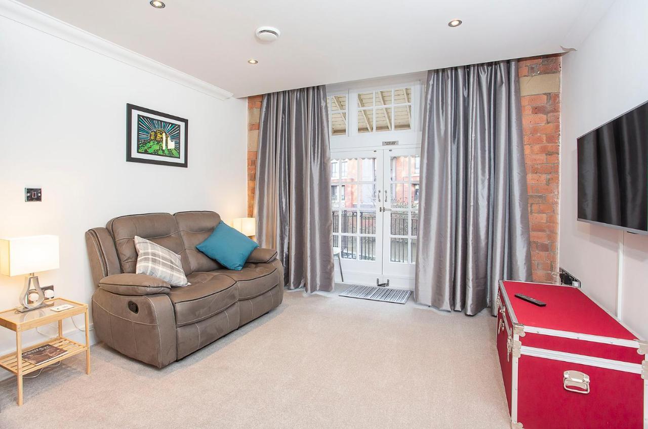 Waters Edge At Cocoa Suites York Buitenkant foto